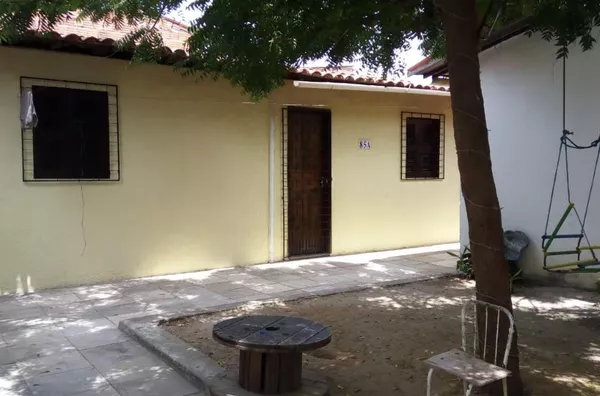 Casa com 1 dormitório para alugar, 50 m² por R$ 460,00/mês - Messejana - Fortaleza/CE