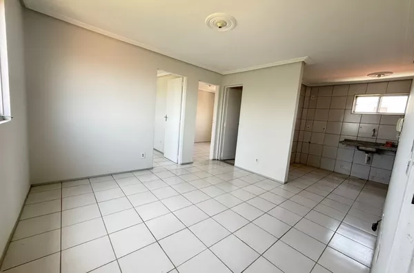 Apartamento para aluguel,  Lagoa Redonda, Fortaleza