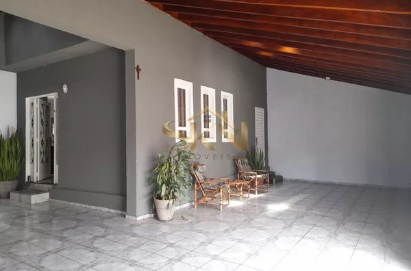 Vila Coralina c/ Terreno Amplo + ótima localização - Foto 2