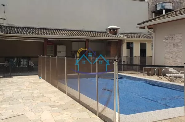 Jardim Estoril Lindo Sobrado c/ Piscina e ótima localização