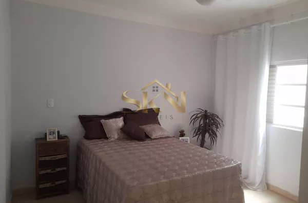 Vila Coralina c/ Terreno Amplo + ótima localização - Foto 11