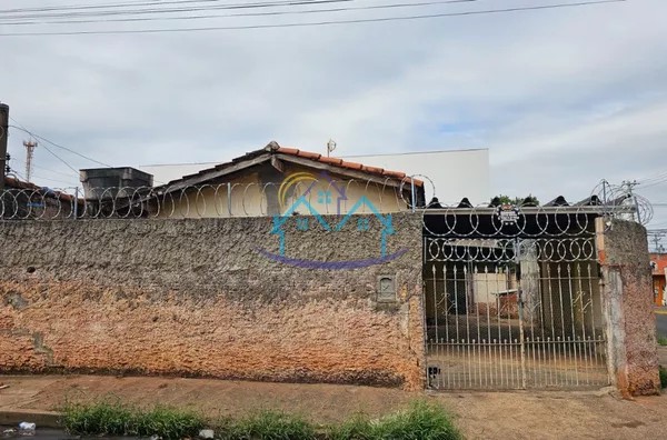 Jardim Redentor próximo a Rua Principal