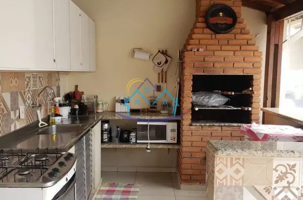 Jardim Estoril Lindo Sobrado c/ Piscina e ótima localização