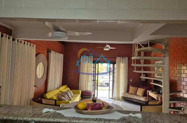 Bertioga Condomínio Villages Indaía lindo sobrado