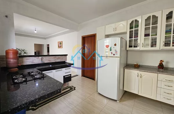 Alto Paraiso + Terreno Amplo + ótima localização