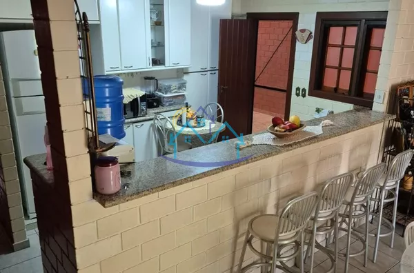 Bertioga Condomínio Villages Indaía lindo sobrado