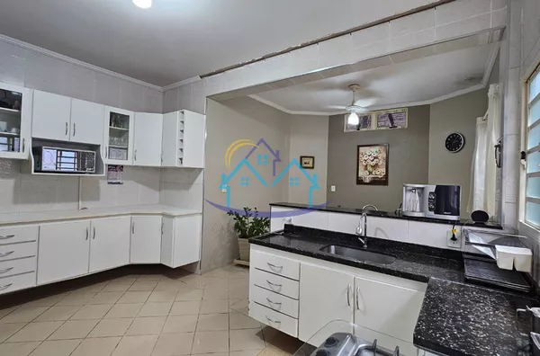 Vila Carolina + excelente localização