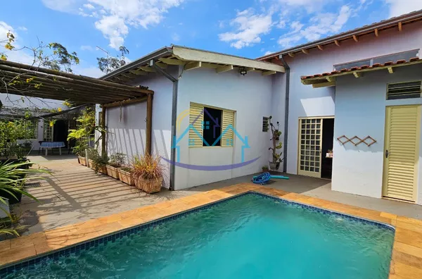 Vila Pacífico C/ 3 SUÍTES + PISCINA