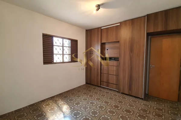 Geisel linda próximo ao Hospital Estadual - Foto 13