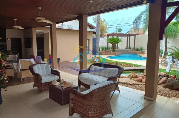 Jardim Colonial muito espaçosa estuda permutas