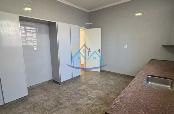 Casa para venda, 3 quarto(s),  Vila Falcão, Bauru