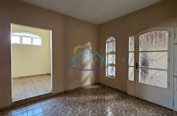 Beija Flor + Edícula À 400M Confiança Mary Dota