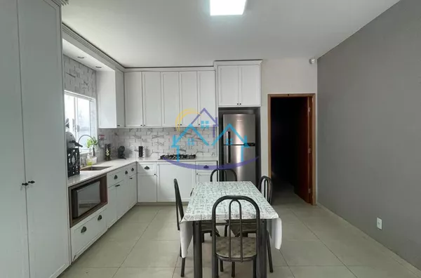 Jardim Dona Lili/ Carolina c/ Piscina