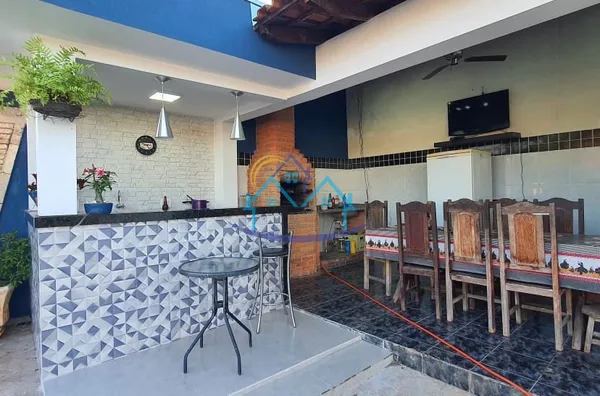 Santa Luzia c/ Piscina + Terreno Amplo