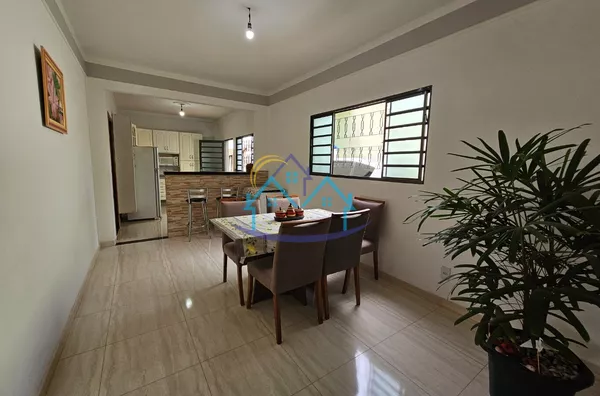 Alto Paraiso + Terreno Amplo + ótima localização