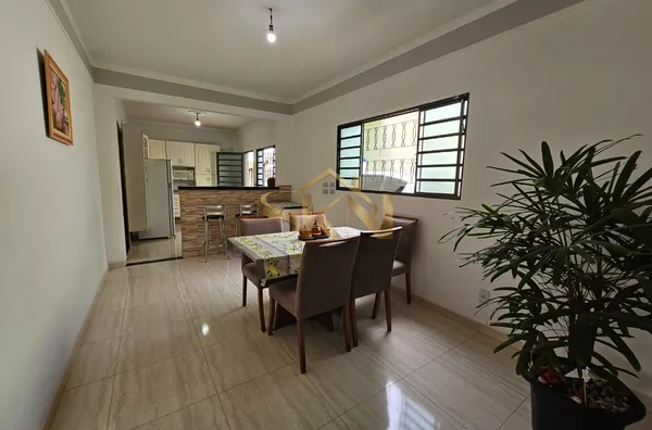 Alto Paraiso + Terreno Amplo + ótima localização