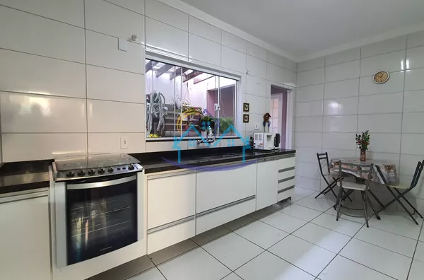 Jardim Silvestre Linda + Edícula + Ótima Localização