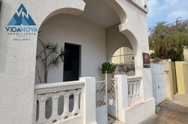 Casa no centro para venda ou locacao