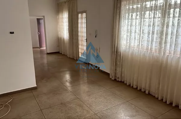 CASA DE ALTO PADRÃO NO CORAÇÃO DA CIDADE