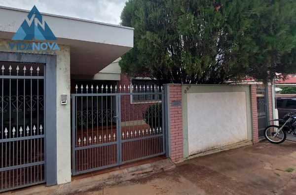 CASA A VENDA EM BAIRRO NOBRE DE JABOTICABAL - OPORTUNIDADE ÚNICA!!