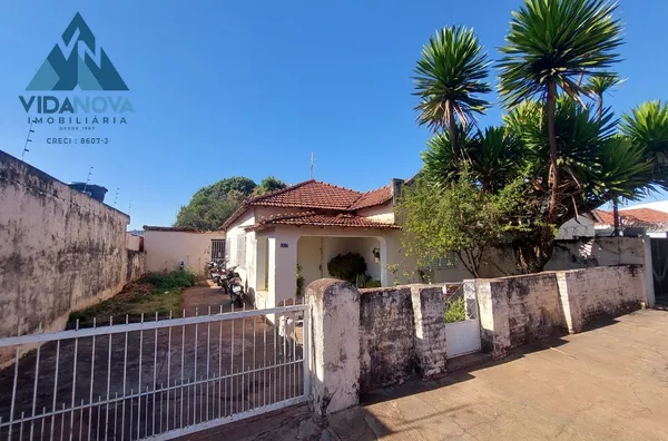 Casa para venda, 2 quarto(s),  Centro, Jaboticabal