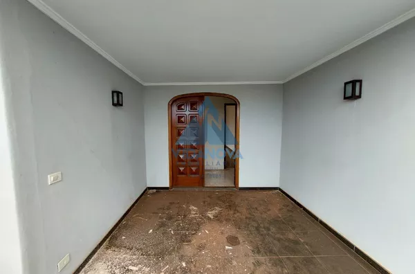 Imovel para fins residenciais ou comerciais com amplos espaços