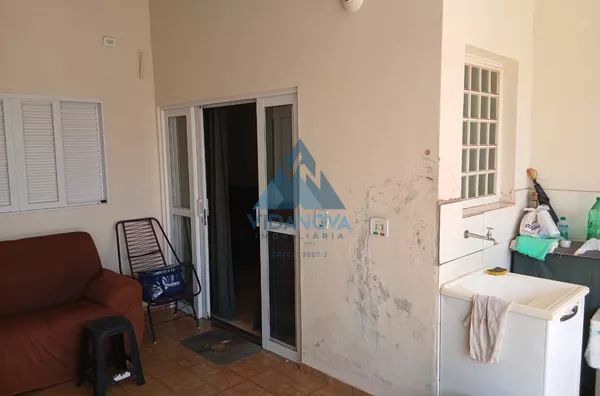 Casa a venda com 2 quartos no barreiro