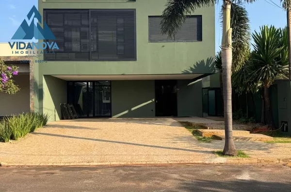 Sobrado Completo c/ 3 suítes em condomínio