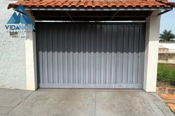 CASA PARA VENDA EM BAIRRO NOBRE DE JABOTICABAL COM PISCINA - AGENDE UMA VISITA JÁ!