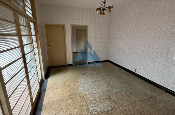 Casa para venda no coração da cidade