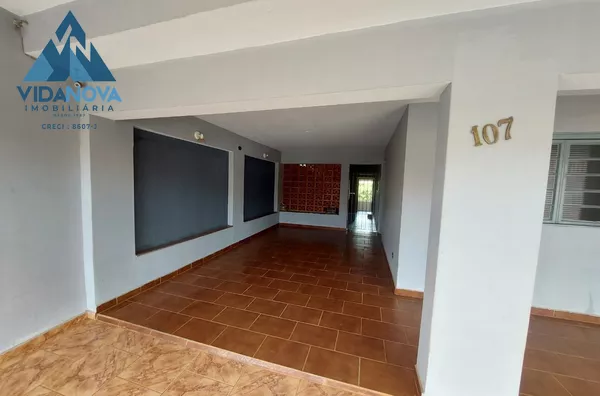 CASA PARA LOCAÇÃO COM AMPLO ESPAÇO E MAIS COMODIDADE PARA SUA FAMÍLIA! - VISITE.