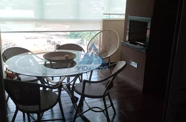 APTO COM ARMARIOS E AR CONDICIONADO