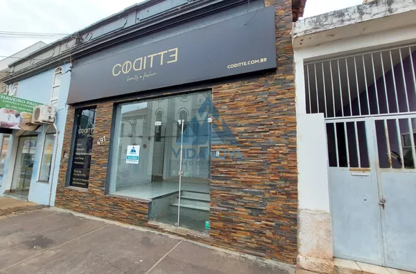 Sala comercial no centro da cidade
