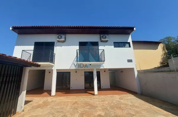 Casa alto padrão para venda 3 suites centro Jaboticabal