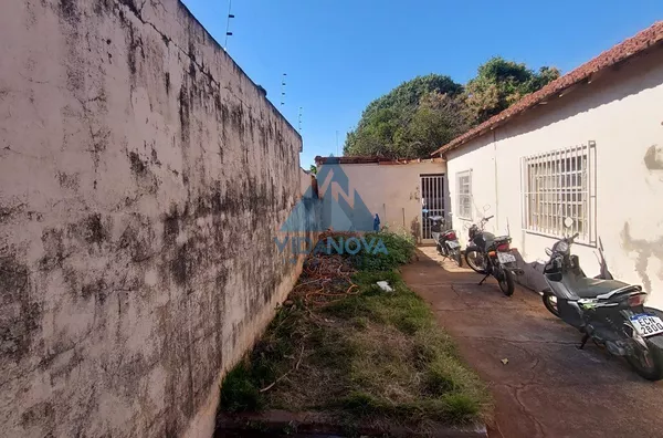 Casa para venda, 2 quarto(s),  Centro, Jaboticabal