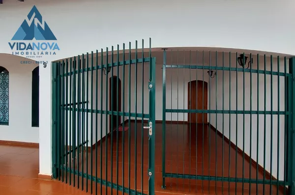 CASA PARA VENDA EM LOCALIZAÇÃO PRIVILEGIADA EM JABOTICABAL - ADQUIRA SEU IMÓVEL! 