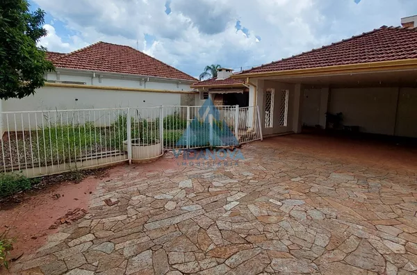 Casa para venda, 6 quarto(s),  Centro, Jaboticabal