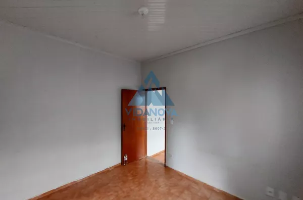 CASA PARA ALUGUEL EM BAIRRO TRANQUILO