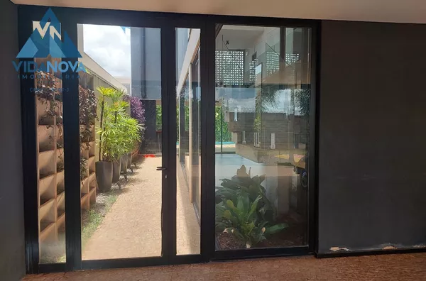 Sobrado Completo c/ 3 suítes em condomínio