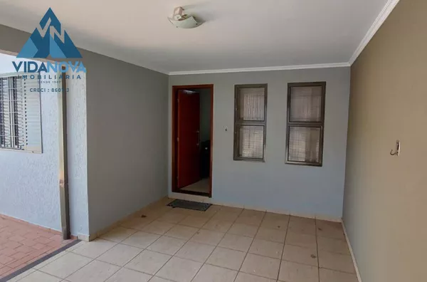 Casa à Venda em Bairro Tranquilo e Seguro