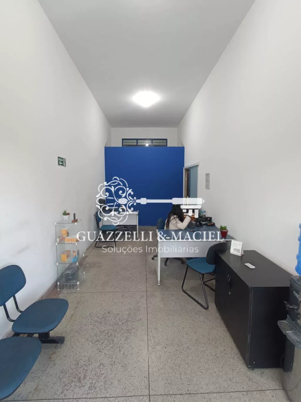 Sala comercial para aluguel, 1 quarto(s),  Centro, So Roque - SA1221