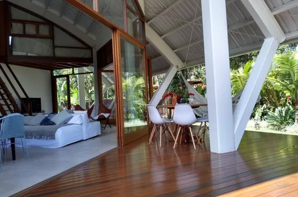 CASA ALTO PADRAO COM PISCINA AQUECIDA 