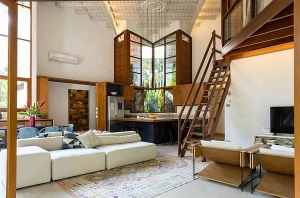 CASA  EXCLUSIVA Á VENDA