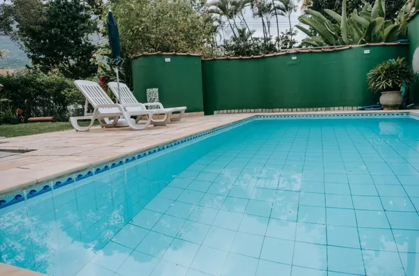 Linda Casa de praia no condomínio de Itamambuca