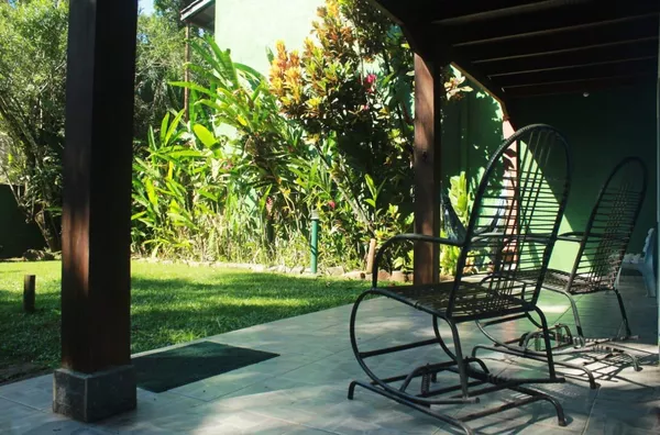 Casa com 3 dormitórios - Vila Itamambuca