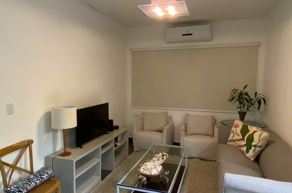 CHALÉ 100 METROS DA PRAIA