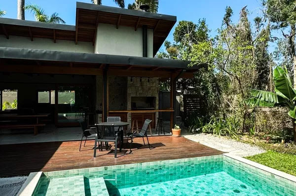 Charme, Conforto e Piscina Privativa a 300m da Praia - Rua Par