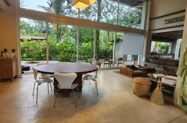 Casa espetacular em Itamambuca