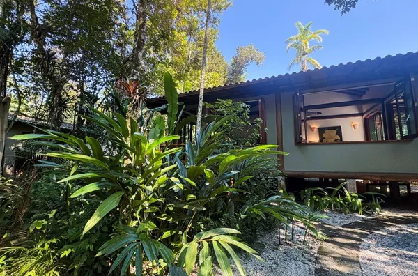 Entre o Mar e o Verde: Seu Lugar em Itamambuca - Rua par