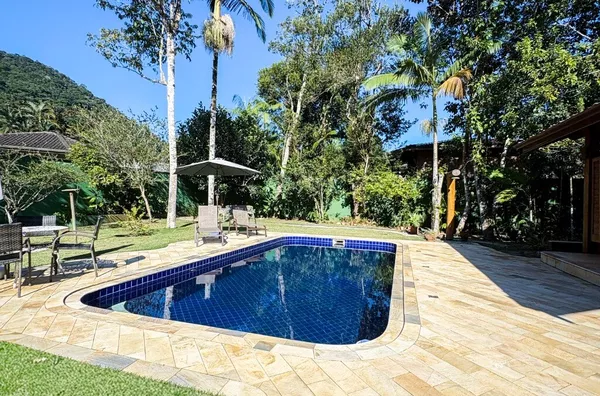 Casa aconchegante a 300 metros da praia